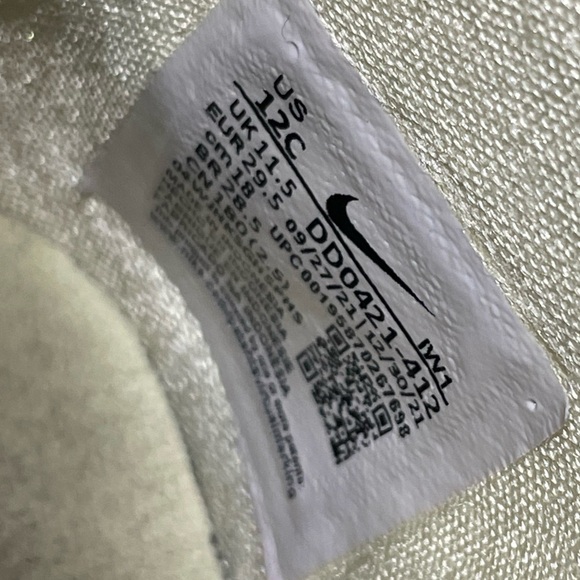 Nike Lebron 19 PS 'Easter' Sneakers 12 Toddler - Picture 4 of 12